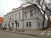 Štrajkujúci zamestnanci súdu v Trnave požiadali o podporu