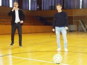 Futbalovým turnajom získali peniaze pre nemocnicu, slávnostný výkop mal spartakovec Mikovič