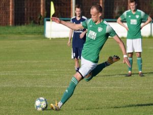 Futbal, 4. a 5. liga: Trebatičan Miklovič vybavil body hetrikom za 13 minút