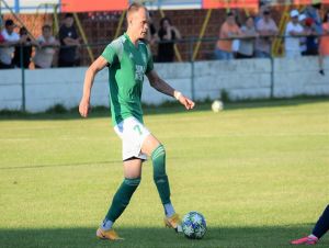 Futbal, 4. a 5. liga: Trebatice dali osem gólov, Boleráz natiahol víťaznú sériu