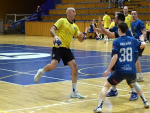 Trnavskí hádzanári v oklieštenej zostave nestačili na Pezinok