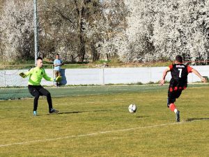 Futbal, 7. A: Ružindol zvyšuje svoj náskok, Košolná vyhrala v Modranke