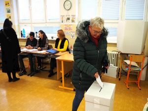 Referendum o parkovaní v Trnave je neplatné, neprišlo dosť ľudí