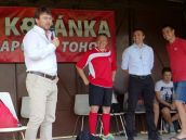 Zrekonštruované ihrisko na Kopánke pokrstili, slávnostný výkop mal Ľubomír Moravčík