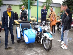 moto_ruze_230927.JPG