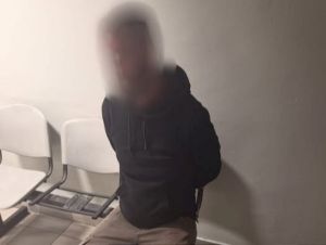 Mestskí policajti zadržali muža, ktorý takmer tri roky unikal spravodlivosti