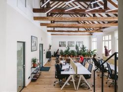 Nádvorie Coworking pomáha biznisu. Vytvoril Štipendijný program pre mladých podnikateľov
