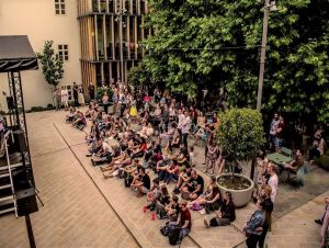 Kultúra v Trnave: Na Nádvorí budú koncerty aj kino, na pešej zóne Leto na korze