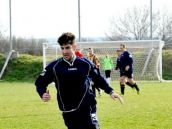 Futbal, III. A: Naháč sa doťahuje na Smolenice, vyhral v Hornom Dubovom