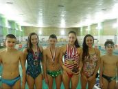 Trnavskí plavci predviedli v decembri na top pretekoch sezóny medailovú žatvu