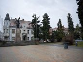 Najväčšia petícia v Trnave: Pomník osloboditeľov chcú zachovať na súčasnom mieste