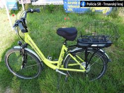 Vodič v Suchej nad Parnou nedal prednosť cyklistke, skončila v nemocnici