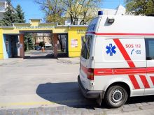 Na niektorých klinikách v trnavskej nemocnici zakázali návštevy
