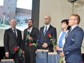 Trnavčania si prevzali ocenenie za koncepčnú obnovu hradieb