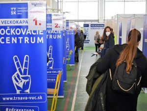Župné očkovacie centrum v Trnave bude otvorené aj v pondelok, pridávajú sa obce