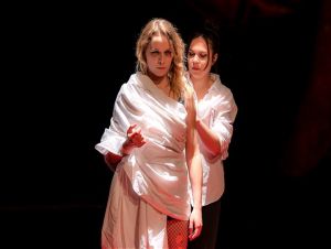 Ohorky si neberú servítky pred ústa. Punkový kabaret príde do Malého Berlína