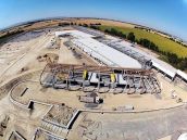 Outlet pri Voderadoch hľadá zamestnancov, ponúka tristo pozícií