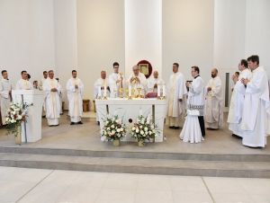 Kostol na Kopánke posvätili, saleziáni otvorili dvere do areálu všetkým