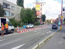 Na Sladovníckej pribudol ďalší ostrovček, má pomôcť chodcom