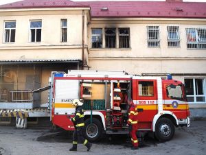 V trnavskej nemocnici horeli skoro ráno sklady, požiar už uhasili