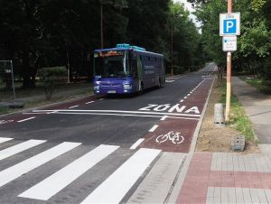 Na Ulicu B. Smetanu v Trnave sa vrátili autá, jazdiť musia pomalšie