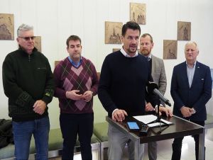 Časť mestských poslancov sa sťažuje, že neboli dodržané ich práva