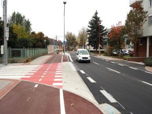 Na Ulicu Štefana Moyzesa sa vrátili autá, celú Bottovu dokončia o dva týždne