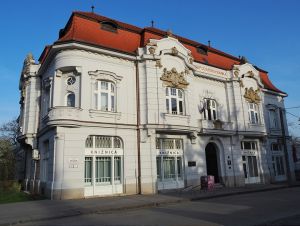 Knižnica má výročie, čitateľom ponúka bezplatnú registráciu