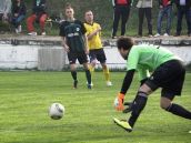 FOTO: V Zelenči sa po zápase s Malženicami tlieskalo