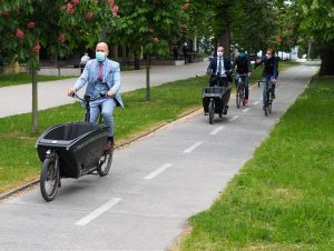 Trnava opäť ponúka na testovanie rodinné cargo elektrobicykle
