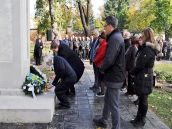 V Trnave zapálili sviečky obetiam svetových vojen