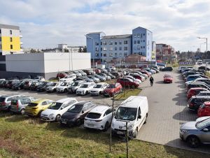 Nové nariadenie o parkovaní v Trnave budú mestskí poslanci schvaľovať v utorok