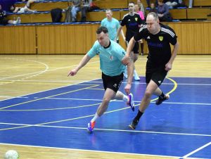 S vrhom guľou sa dostal do reprezentácie, Patrik Bučko dnes strieľa góly za Bojničky