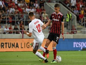 Nováčik ligy zaskočil Spartak, body putujú do Banskej Bystrice