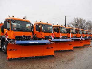 Cestári dostali novú techniku, pomôže už pri zimnej údržbe ciest