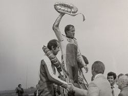 Motocyklové eso Peter Baláž z Hlohovca má sedemdesiatpäť