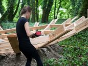 Na piešťanskom Lide nainštalujú originálne lavičky a ležadlá