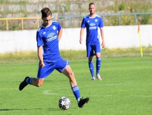 Futbal, 3., 4. a 5. liga: Piešťany priviezli tri body, Vrbové remizovalo