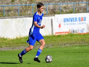 Futbal, 4. a 5. liga: Boleráz remizoval v Nitre, Vrbové bodovalo naplno