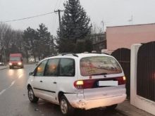 Pozor na poľadovicu na cestách, ale aj na chodníkoch
