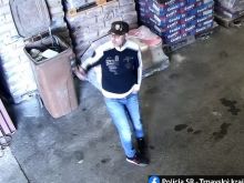 V stavebninách v Cíferi zmizli peniaze, podozrivého zachytili kamery