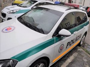 Zlé vysvedčenie pre vodičov: Nezastavili nevidiacim, ďalší nafúkali