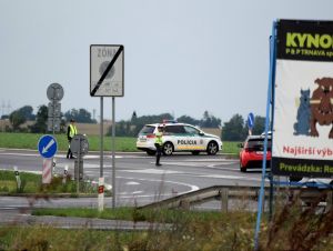 Tragická nehoda: Po havárii medzi Trnavou a Špačincami vyhasli dva životy