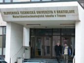 Významný profesor MTFky chcel manželku ubiť na smrť