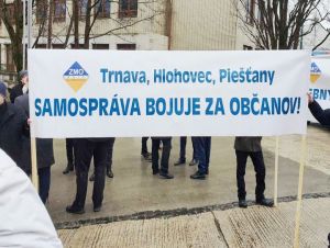 Predstavitelia samospráv chystajú v Trnave veľký protest