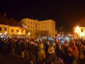 Na proteste v Trnave vystúpili aj zástupcovia kultúry, školstva a zdravotníctva