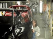 Trnavská automobilka na dva týždne odstaví výrobu