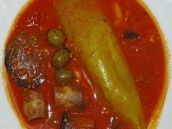 Voňavá plnená paprika bez mäsa a ryže