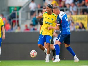 Ronaldinho vyjadril tribúnam svoju vďaku, Karhan ocenil aj Nalda a ďalšie esá