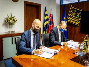 Podpísali úver na 30 miliónov eur! Kraj berie peniaze na investičné priority